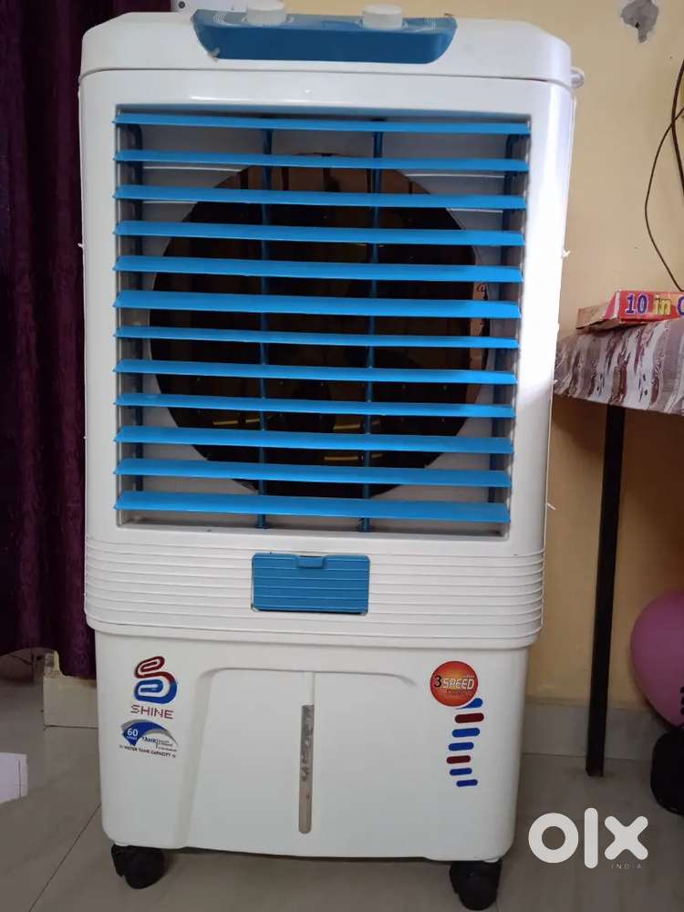Hii, I'm selling this shine cooler with best quality, 60 ltr capacity