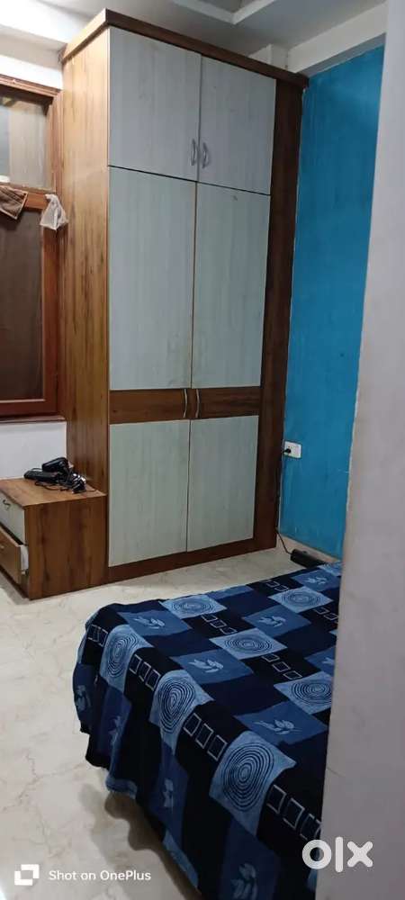 Looking for Flat mate for 3bhk flat