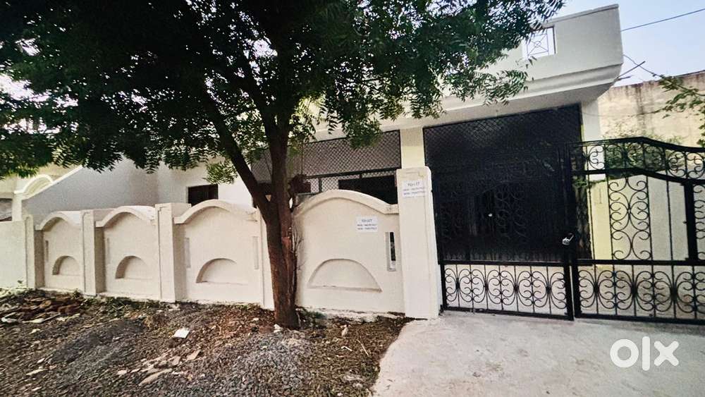 Independent kothi for rent for bachlorers and family in bsf colony