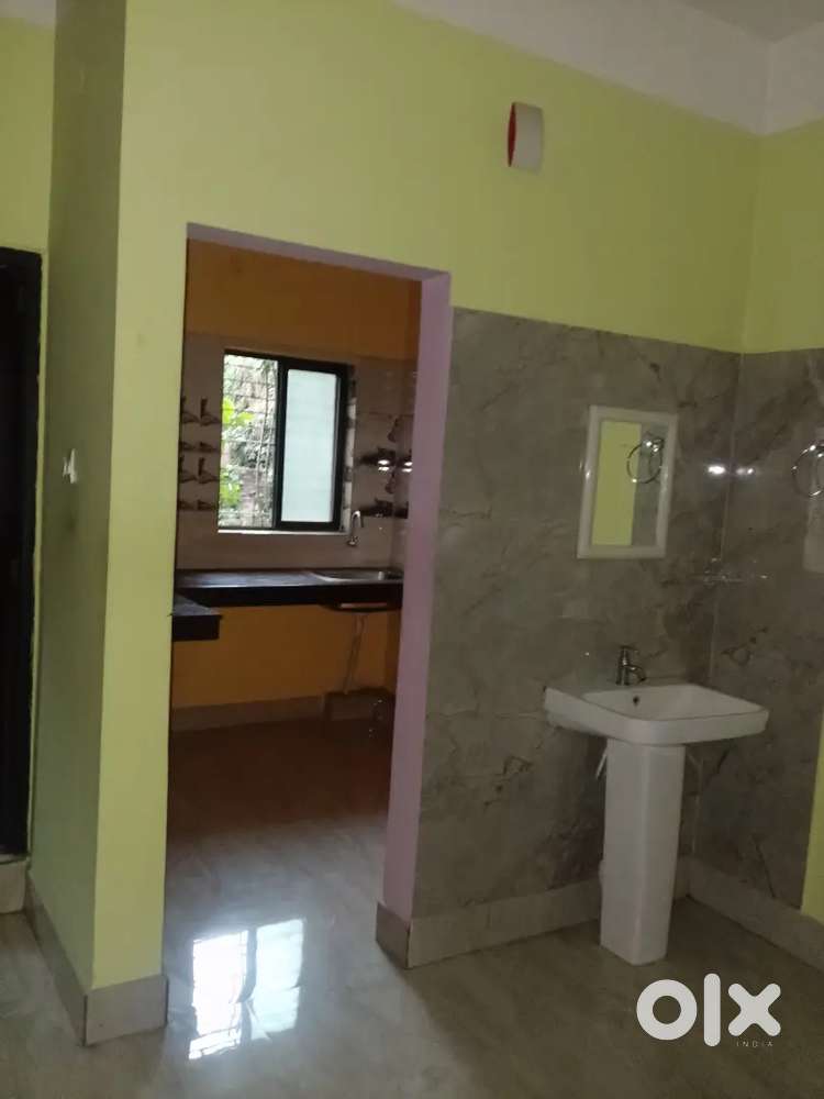 Single Room With Attached B/K available for Rent At Jatia ,Kahilipara