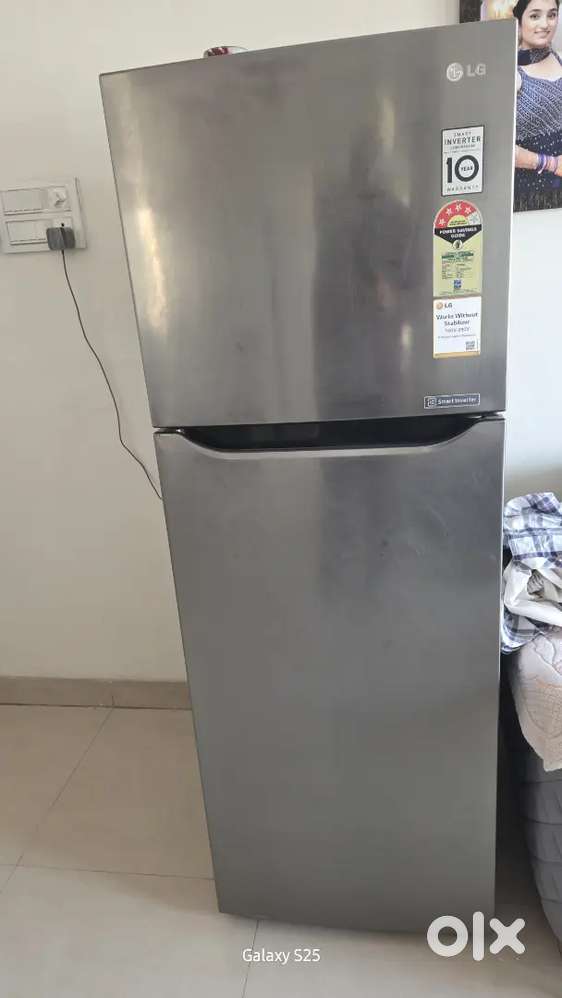 240 ltr LG make fridge to be sold.