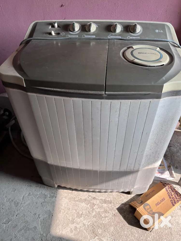 LG 6.5 kg semi automatic washing machine