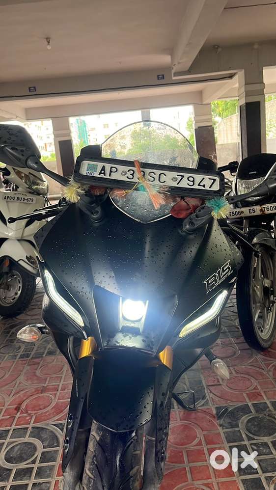R15 v4 2023 model