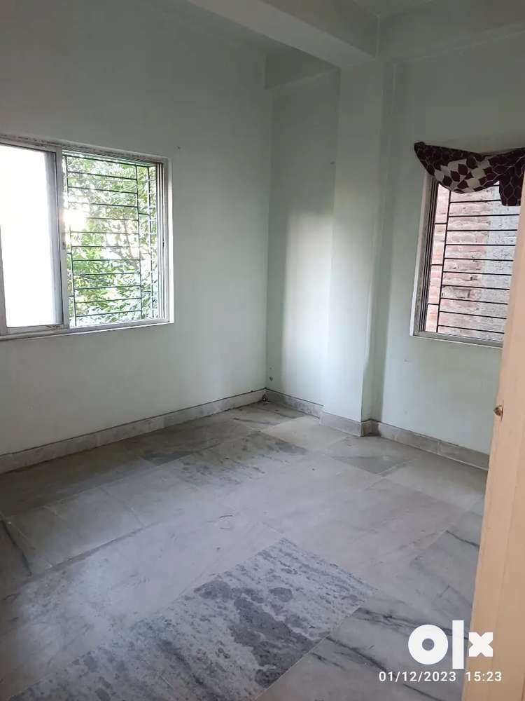 1 bhk flat for rent in picnic garden near 39 bus stand