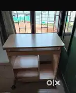 Computer table very good