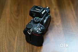Nikon Z5 Mirrorless Body in wrnty Excellent Condition!!!