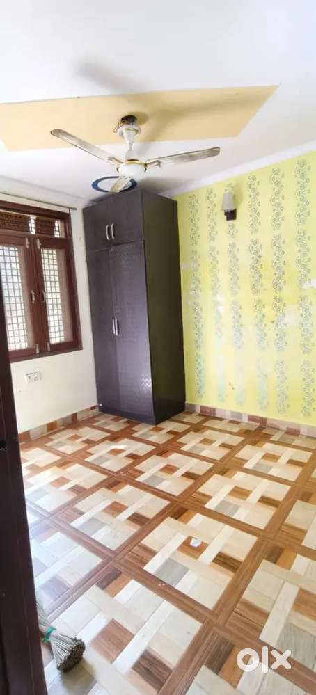 2bhk semi furniture set builder floor independent in Dwarka mor
