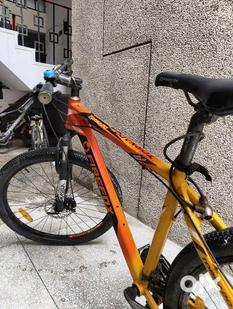 Firefox tornado cycle 27.5 best cycle with gear system and disc brakes