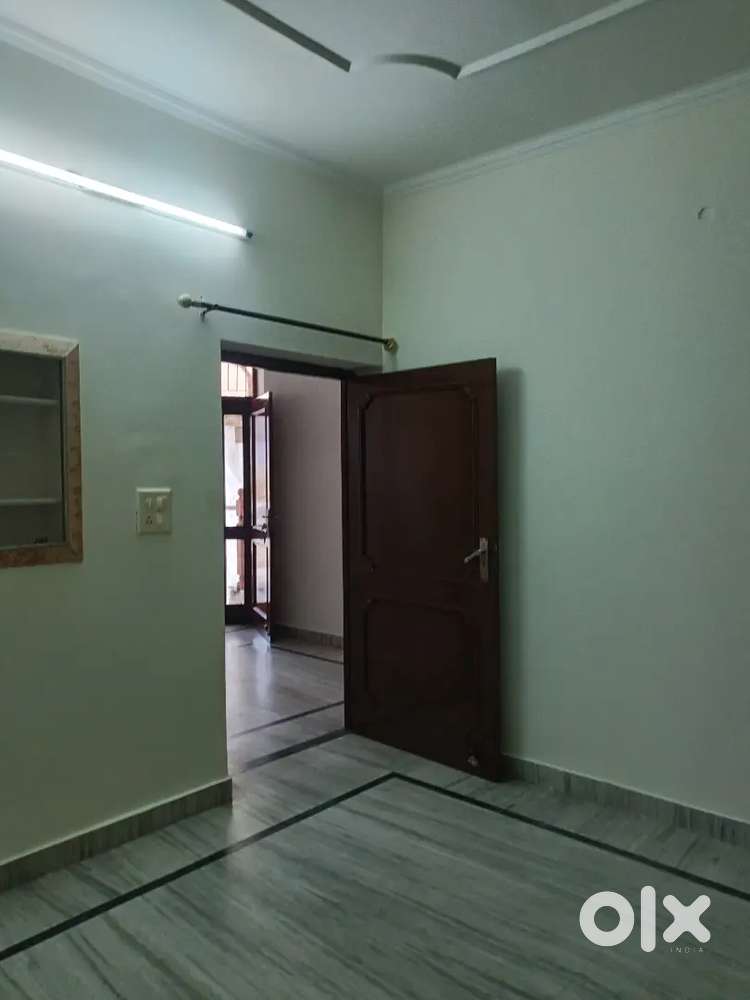 PARK FACING 2BHK SET AVAILABLE IN BRS NAGAR