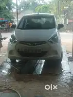 Hyundai EON 2013 Petrol 800000 Km Driven