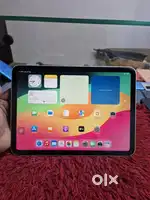 Ipad 10th generation 2month old bil box charger available
