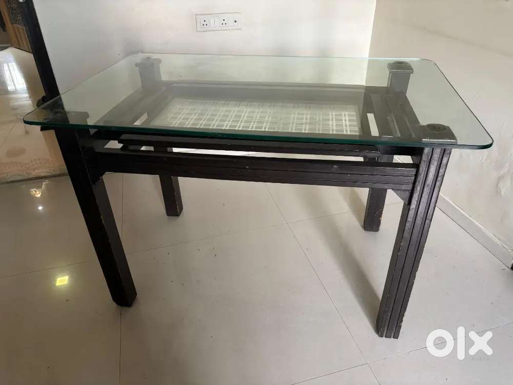 Wooden 4-Seater Dining Table - Great Condition - Best Deal