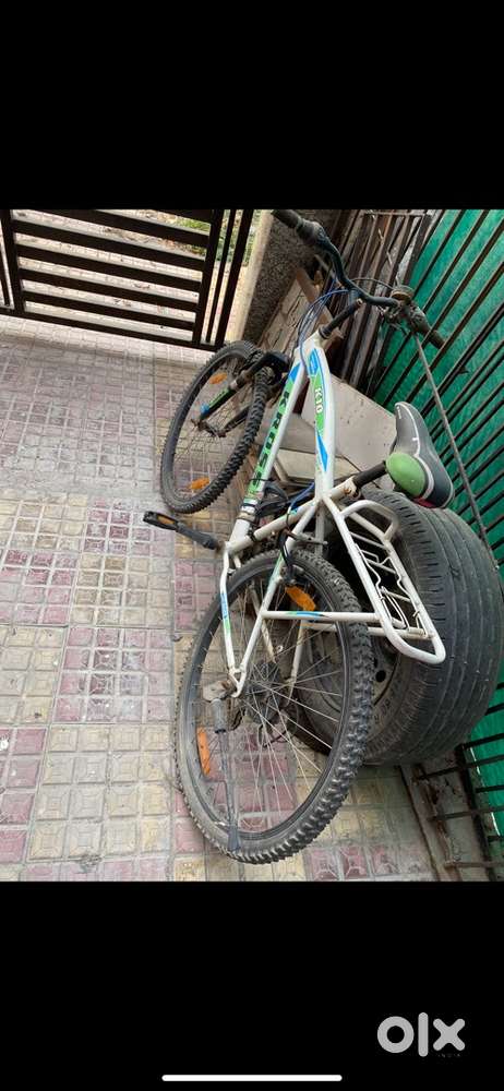 Kross K10 Cycle, 26T, 18 Speed Gears, Mountain Cycle