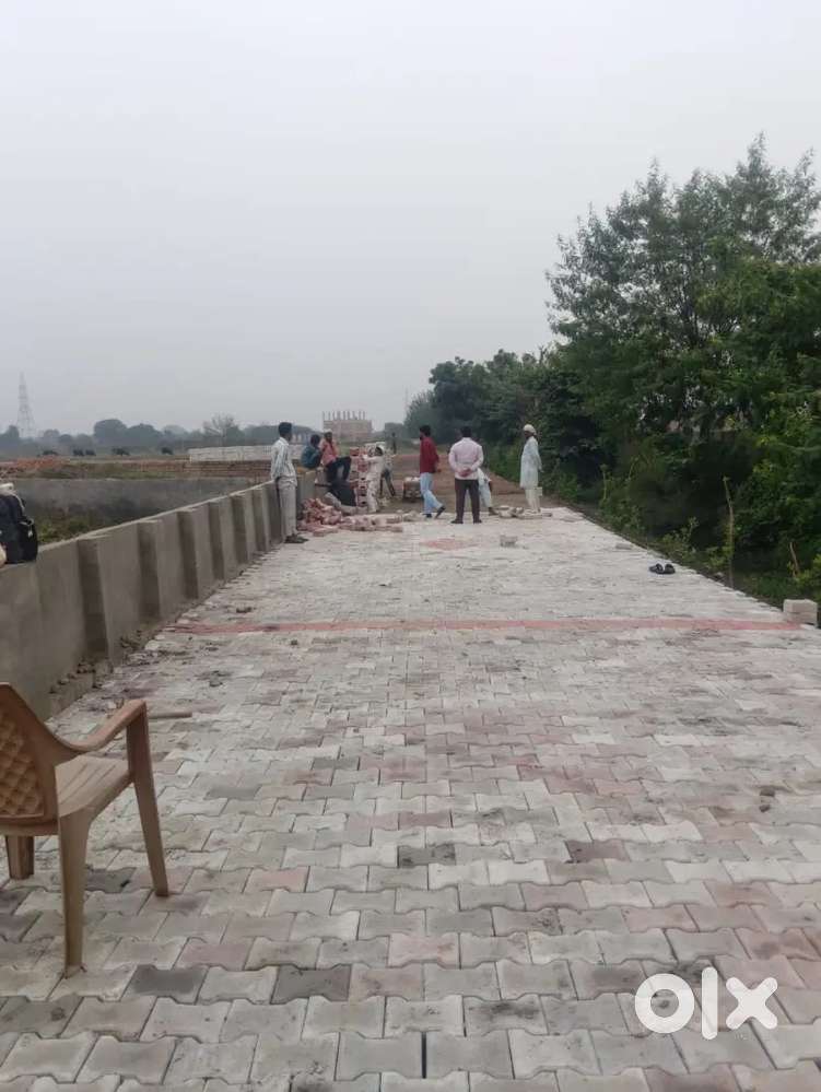 Plot in Noida Extension, Near 130 Meter Road, Registry & Loan Facility