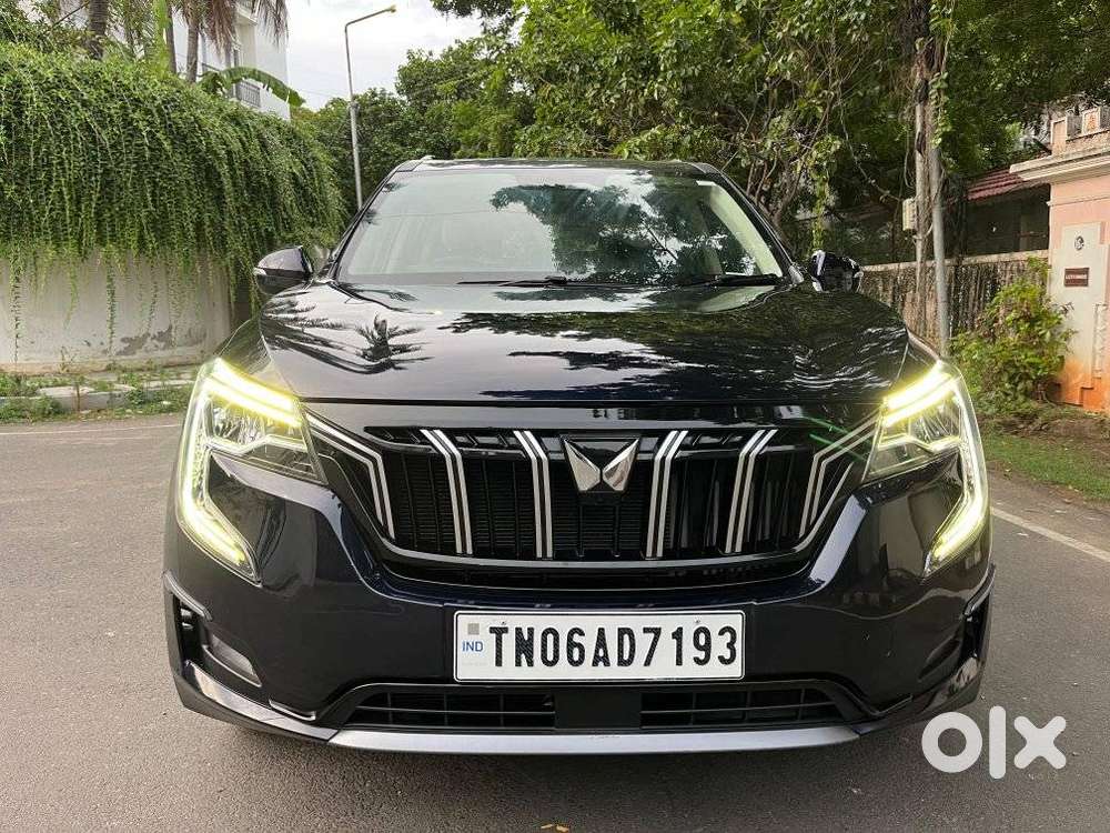 Mahindra XUV700 2.0 AX 7 Petrol AT Str, 2023, Petrol