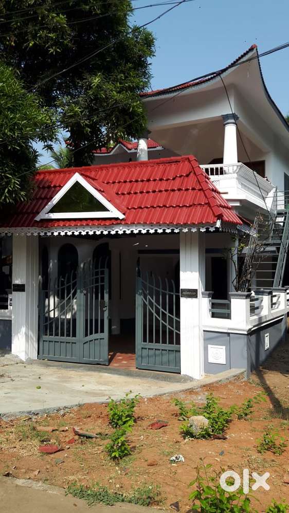Well maintained Rooms for rent ladies only