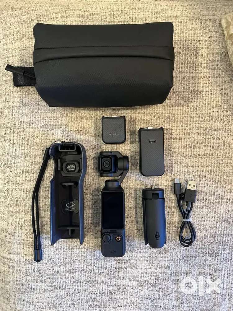 DJI Osmo Pocket 3 Creator Combo Excellent Condition