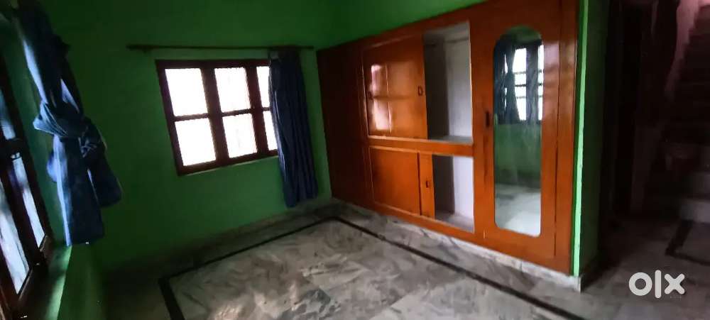 2Bhk for rent for family in Laxmanpur Vikasnagar