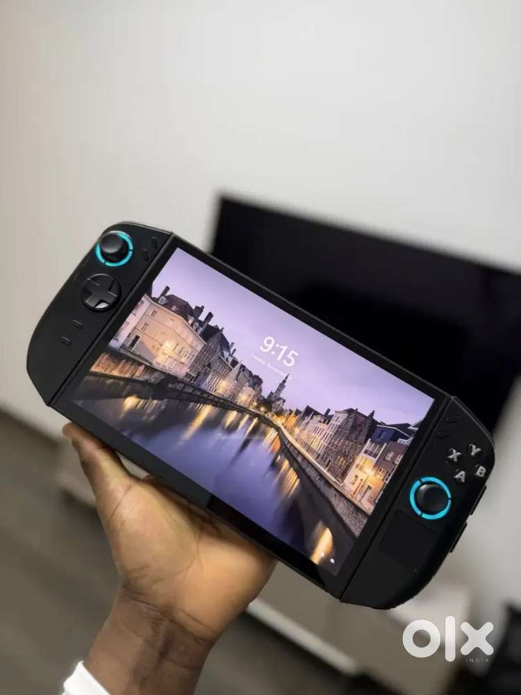 Lenovo Legion Go 2, AMD Ryzen Z2 Extreme, 32gb/1tb SSD, 8.8 2K OLED,