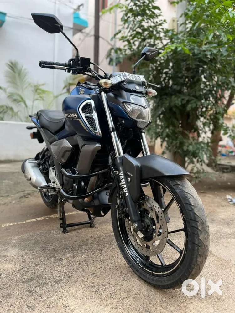 Yamaha fzv3
