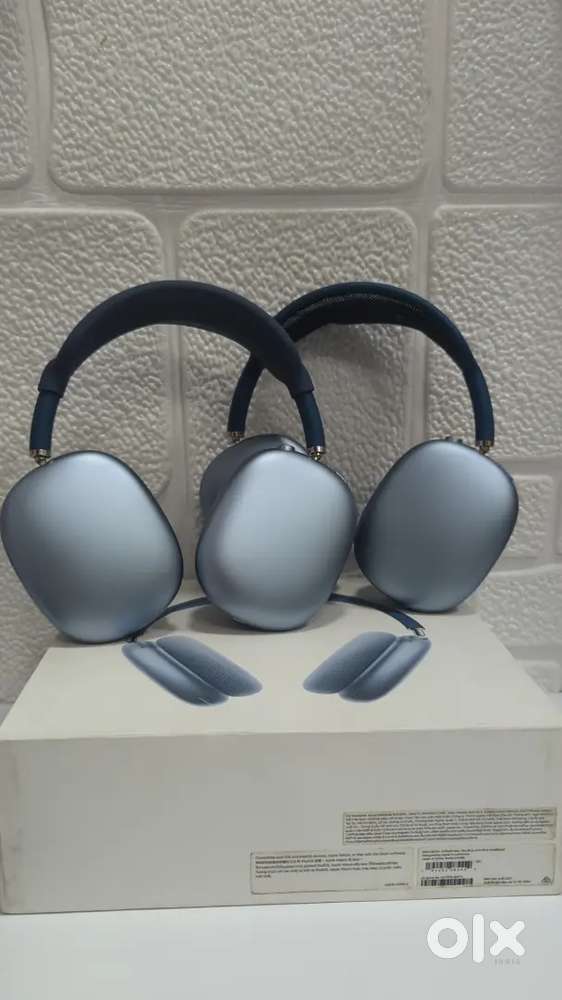 Airpods Max - Lighting - Blue