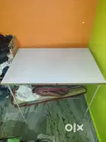 Table with white cardboard