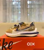 Nike Vaporwaffle x Sacai – Tan Navy