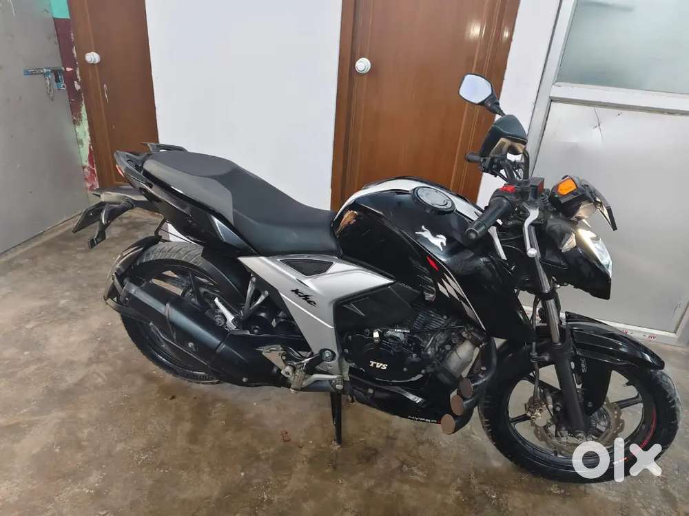 TVS Apache RTR 160 4V - Finance Available