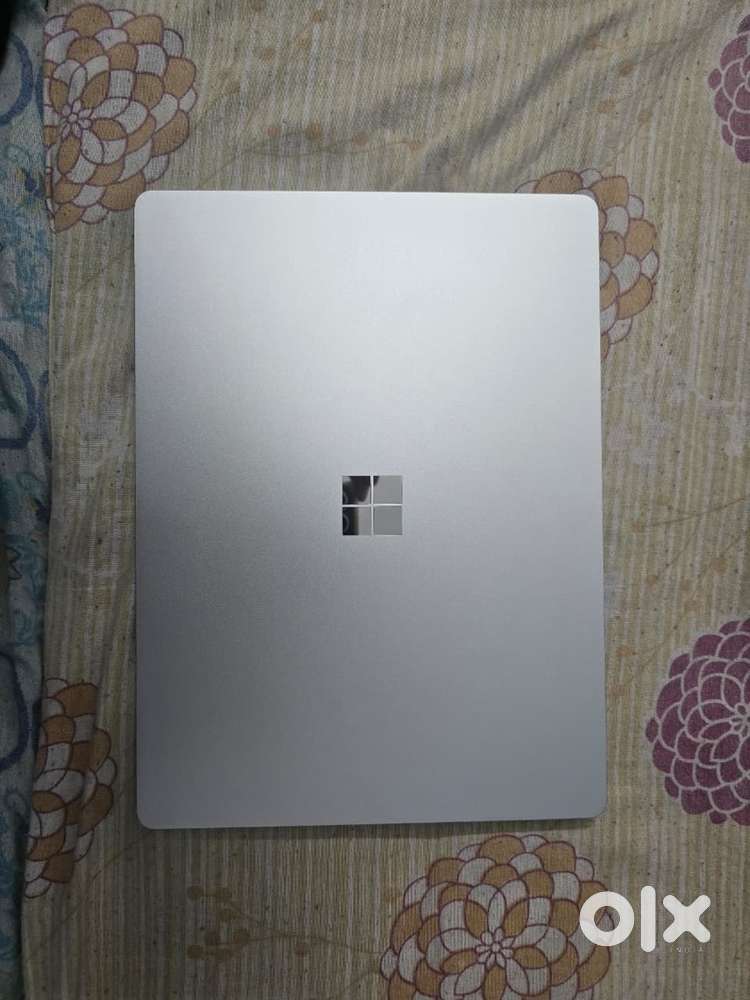 Surface Laptop Go 3 (mint condition)