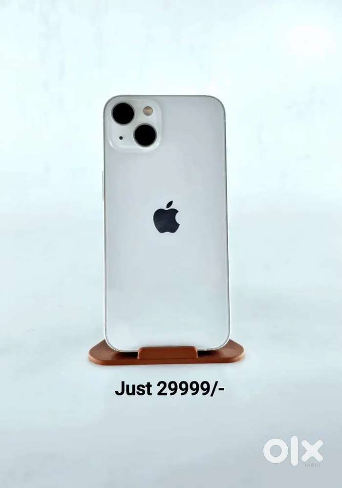 Apple IPhone 13 (128gb)Starlight (White) colour with .Low Price.