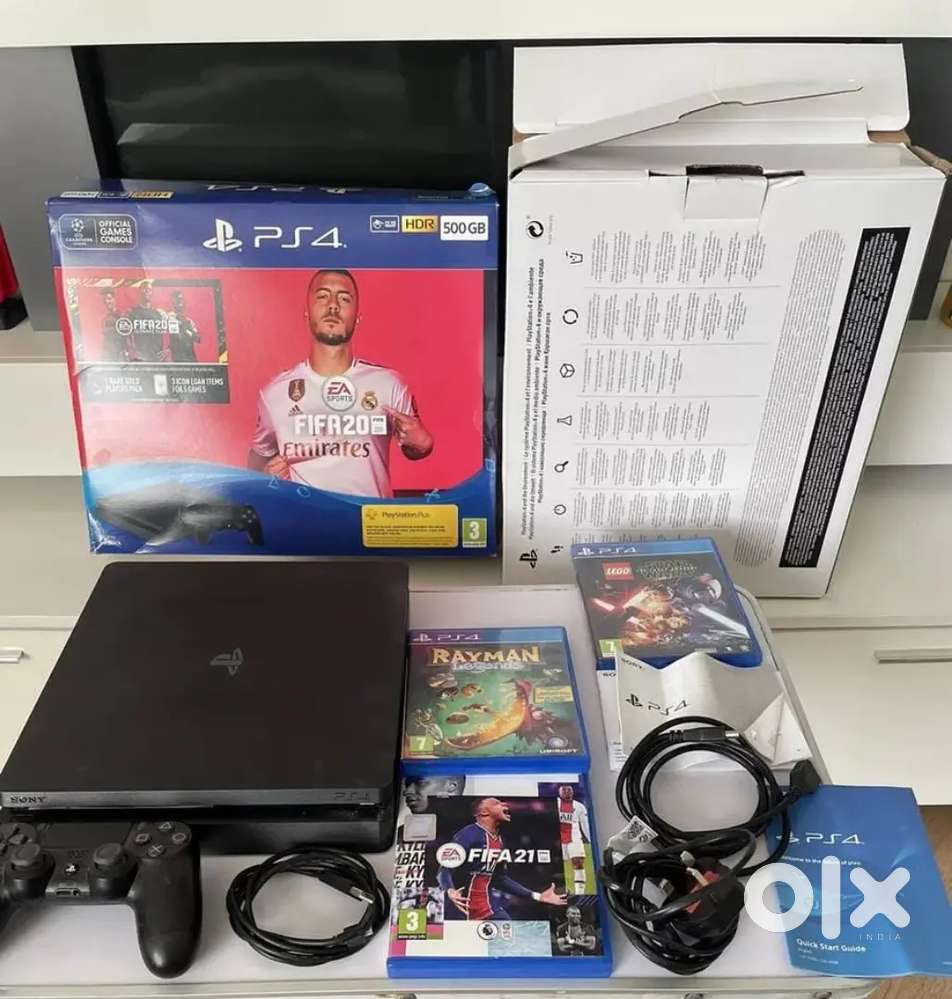 Sony PlayStation 4 (ps4) Black Slim 500GB Console Boxed Bundle And
