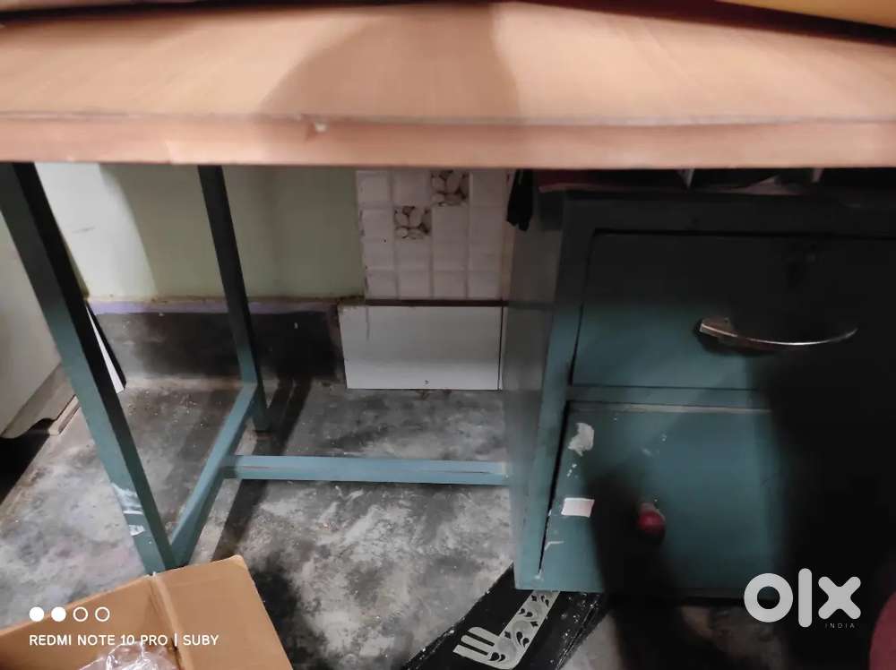 STUDY TABLE CUM COMPUTER TABLE VERY BIG SIZE