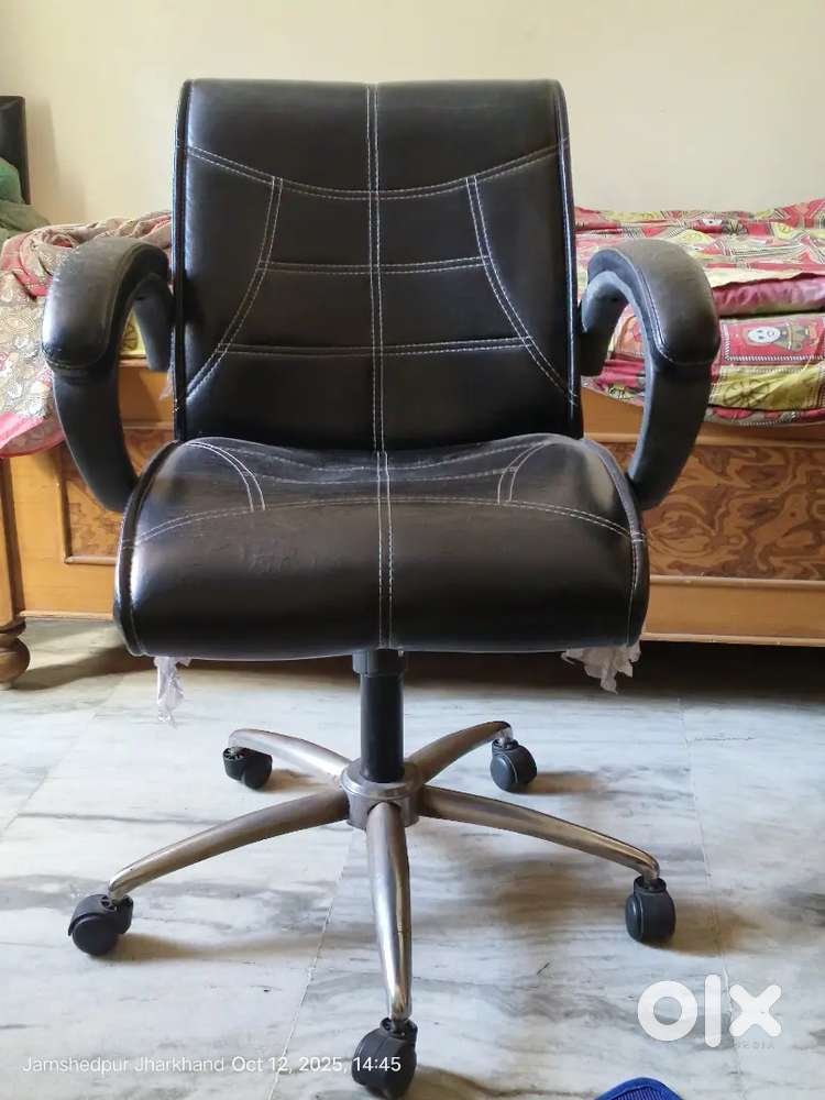 Computer wheel chair