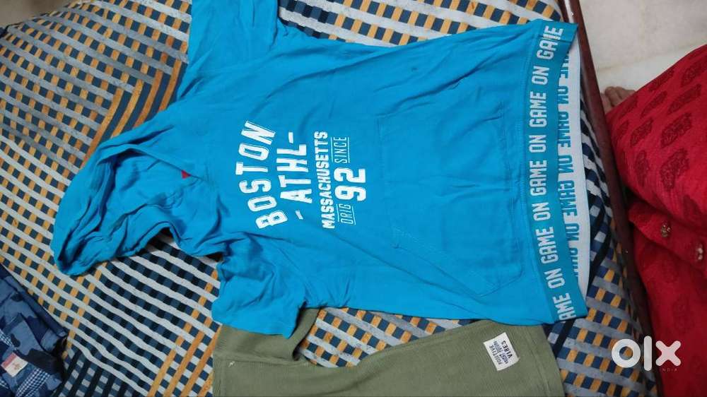 Kids clothes 3to5 years