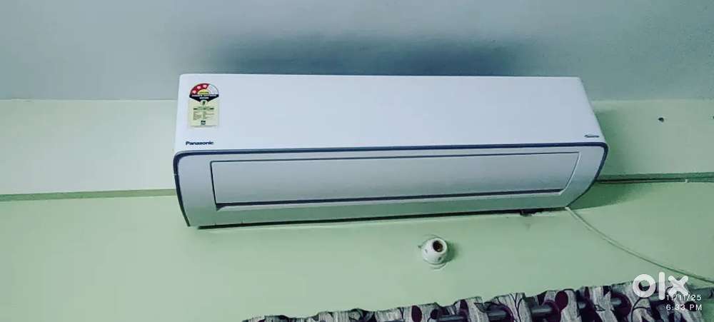 1 and half year old 1.5 ton new ac