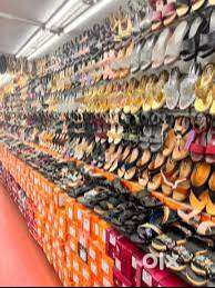 Job Opening: Sales Executive at Thazfiha Footwear, Kumbakonam!