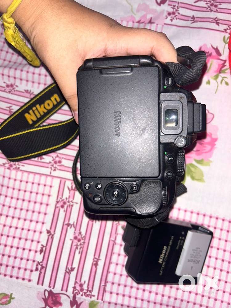 22000 im selling this camera