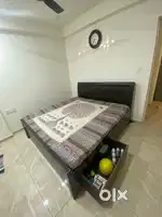 King size bed