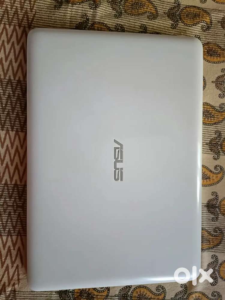 Sony LED TV and Asus Laptop Windows 10