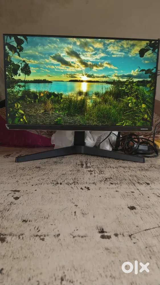 Samsung 22 inch Full HD IPS Panel Monitor