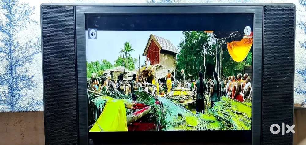 Crown  LED TV 3 in 1