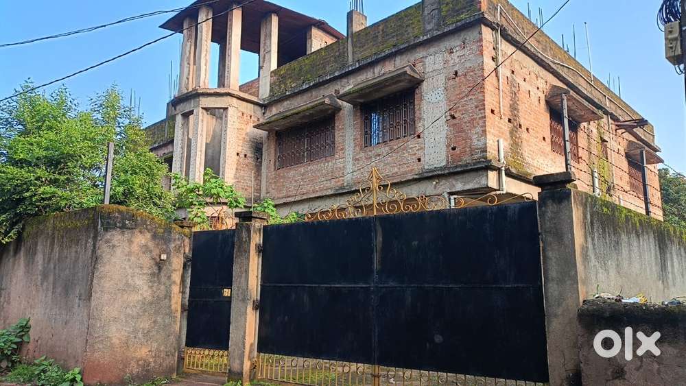 20 decibel plot with building for sale