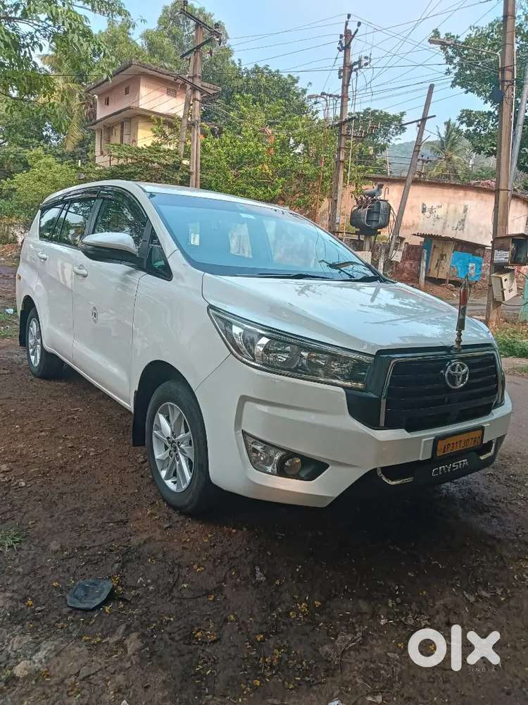 Toyota Innova Crysta 2017