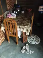 DINING TABLE WITH 6CHAIR