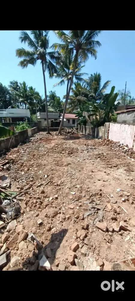 5.5 cent Plot for sale @Pettah ,Akshara veedhi road ,Thazhssery