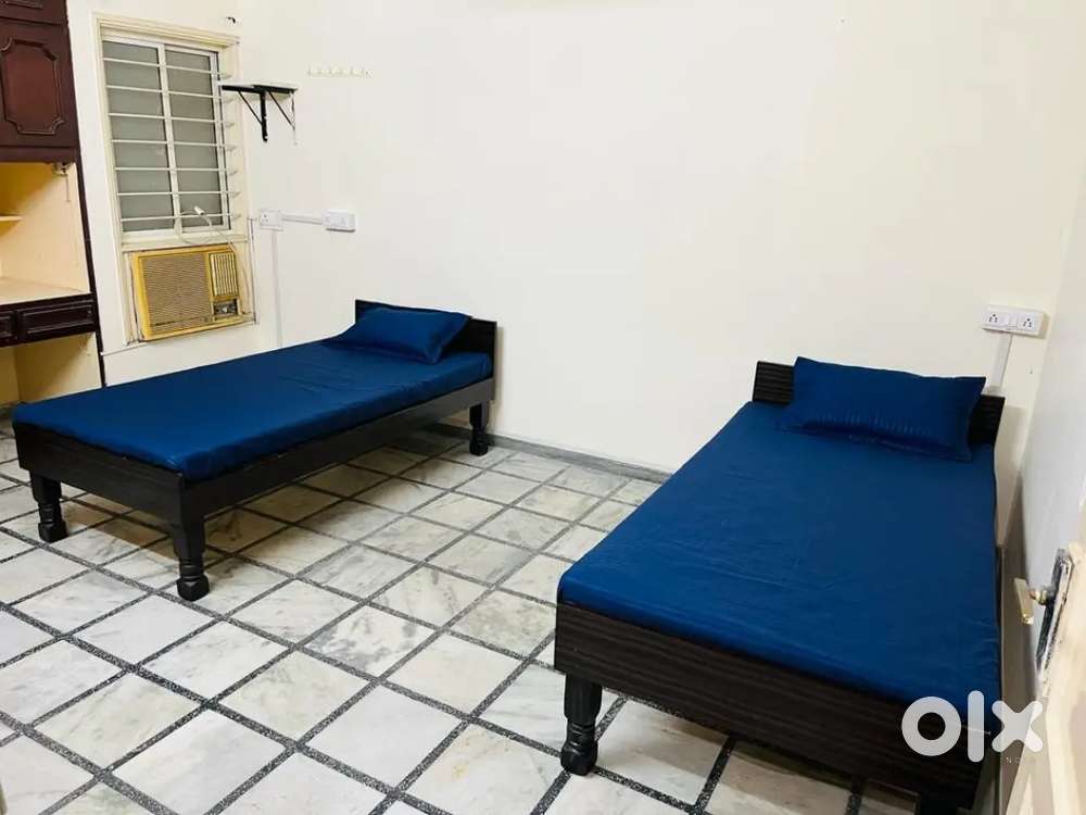 New Boys PG near Croma , Old padra road