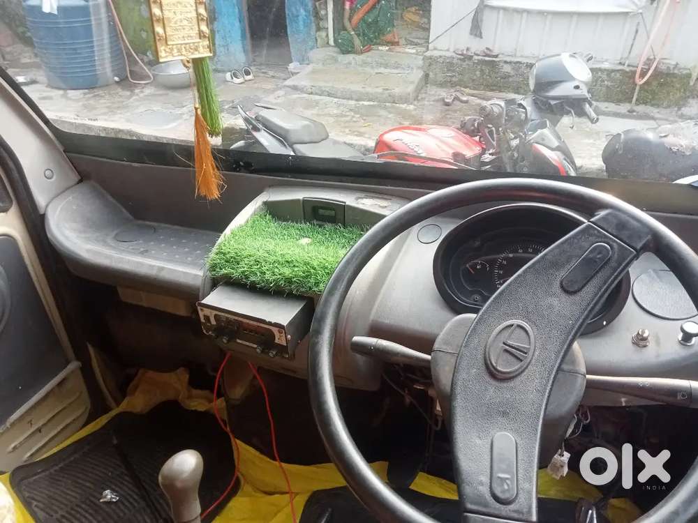 टाटा एचडी 2011 कड़क इंजन