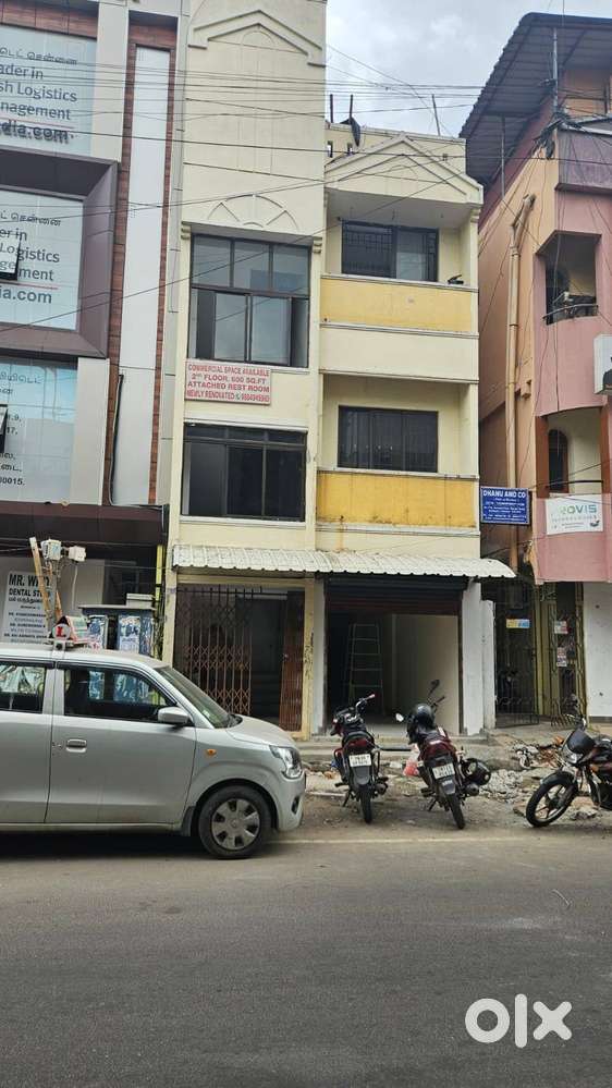 Commercial space available for Rent