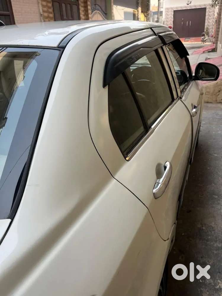 Swift Dzire petrol and cng. Good condition car