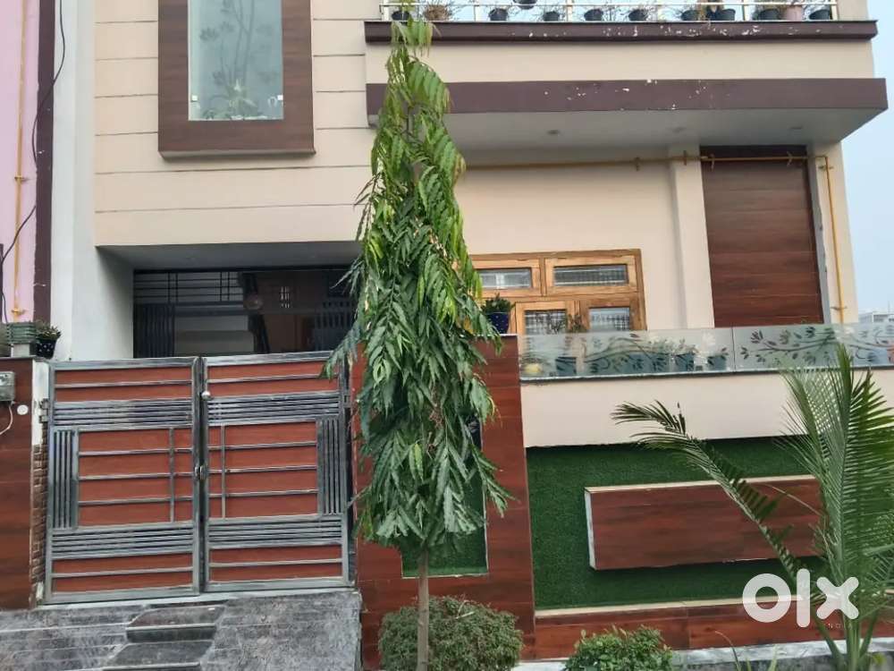 Good condition back side big park